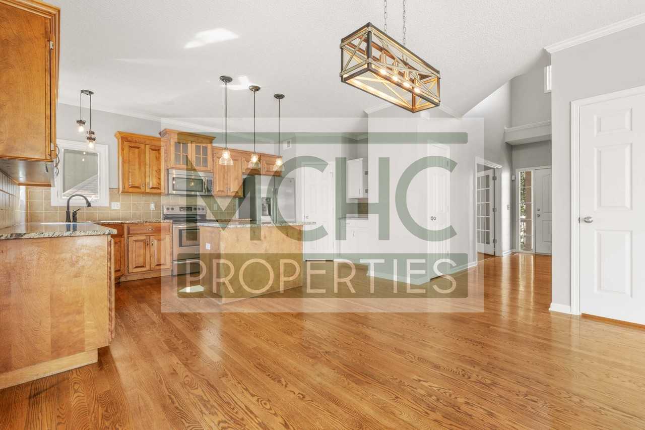 2353 Sw Current Ct #1 - Photo 7 of 40