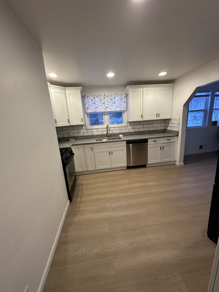 12 Imperial Dr #NA - Photo 3 of 18