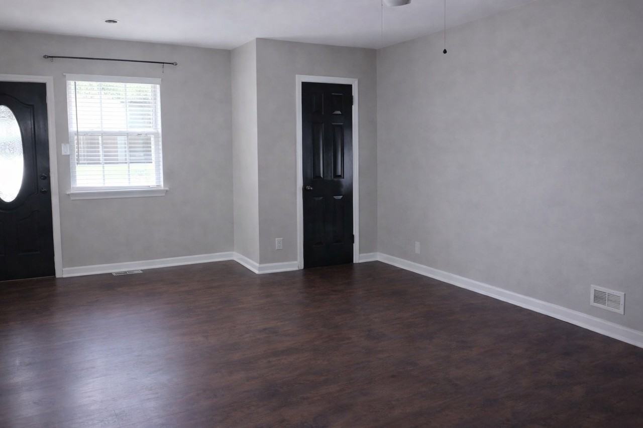 734 Burgess Ave #NA - Photo 7 of 17