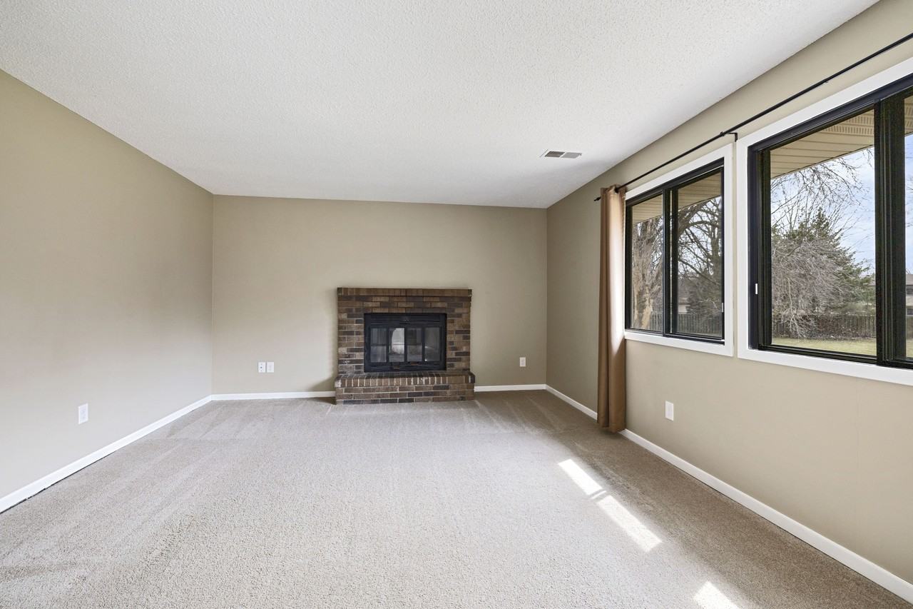 176th Street West, Lakeville (9350) MH KK1 **TPO** - Photo 6 of 20