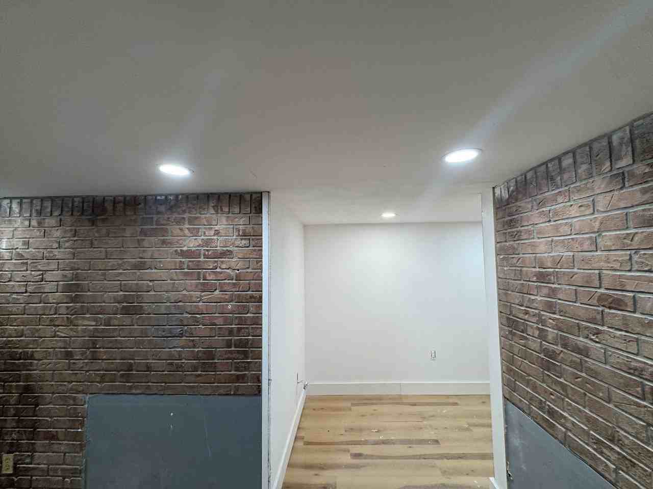 101 Squires Avenue - Photo 6 of 12