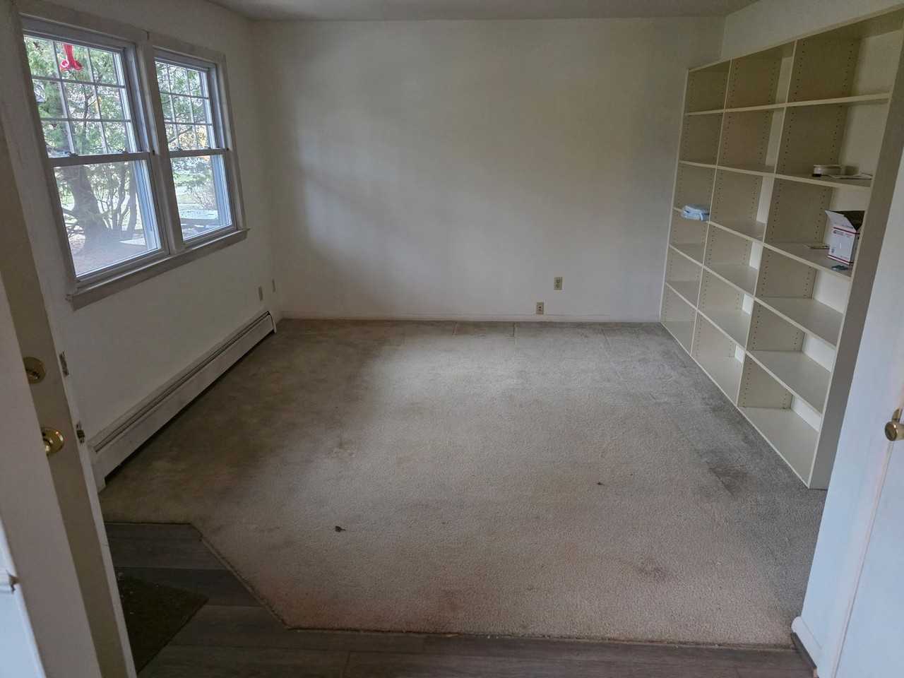 Crocus Court Apartments - Photo 2 of 3