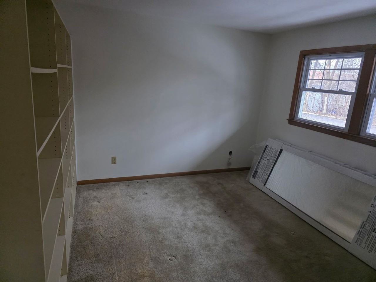 Crocus Court Apartments - Photo 3 of 3