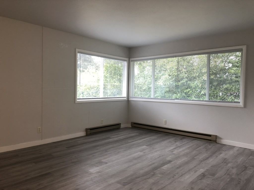 13109 SE Division St. - Photo 6 of 24