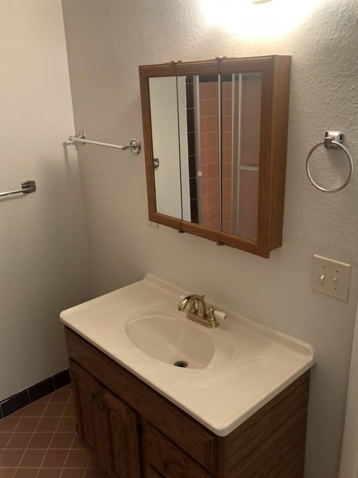 13109 SE Division St. - Photo 7 of 24