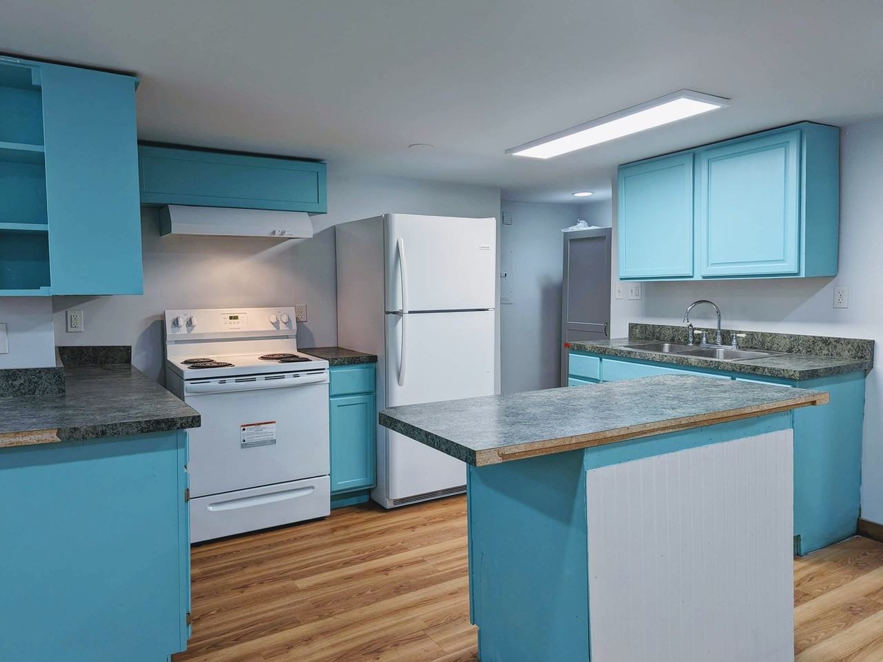 1327 6th Avenue - Photo 2 of 10