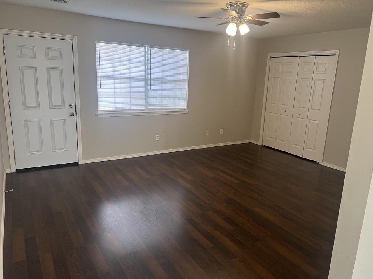 803 SE First ST (New) - Photo 5 of 8