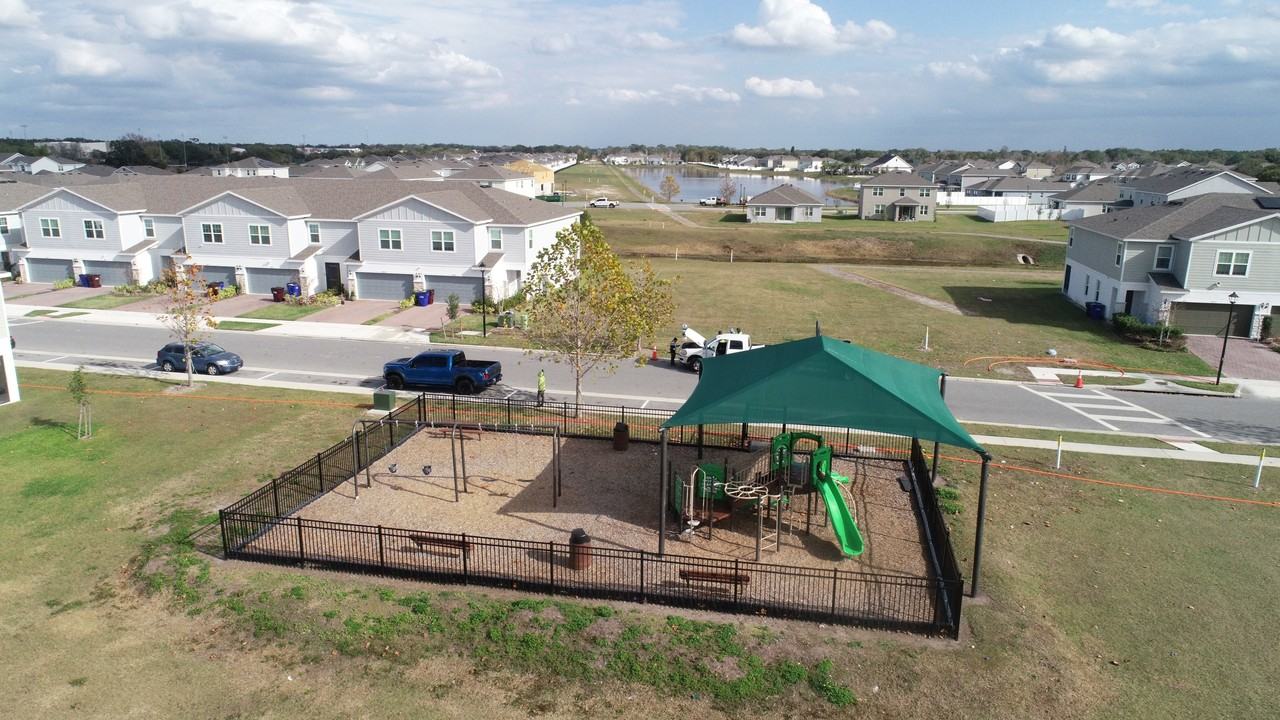 1608 Sky Lakes Dr #1 - Photo 2 of 14