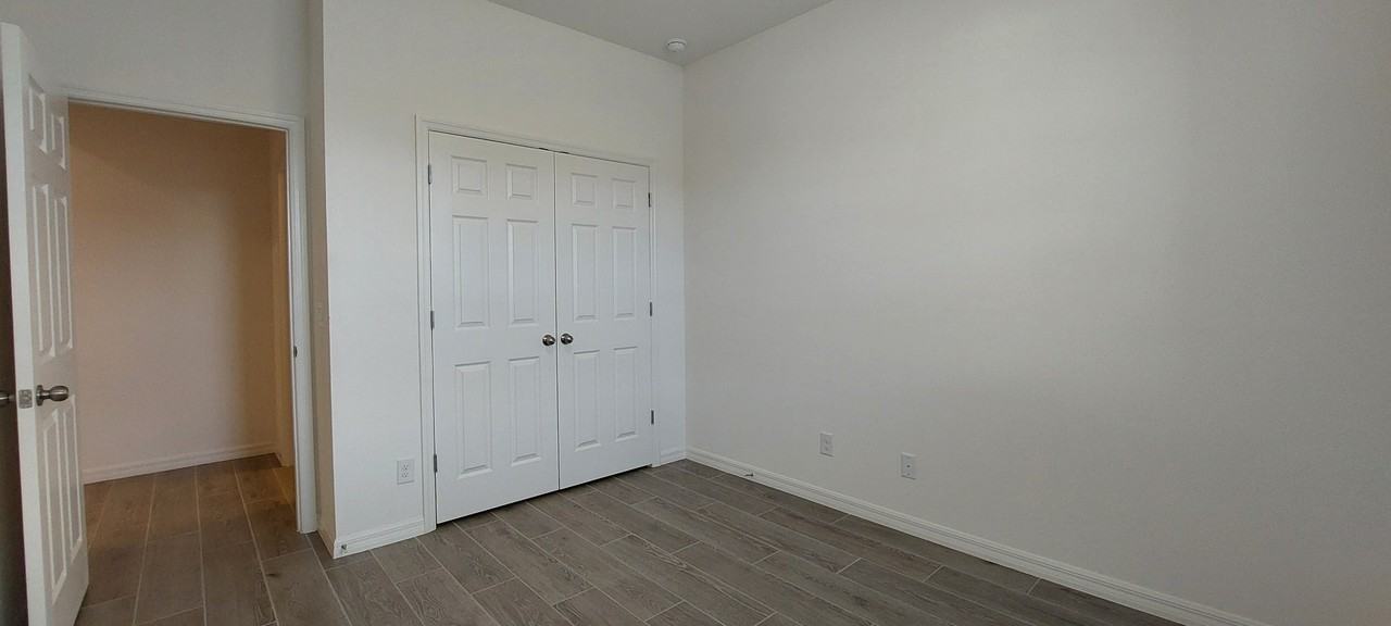 1608 Sky Lakes Dr #1 - Photo 6 of 14