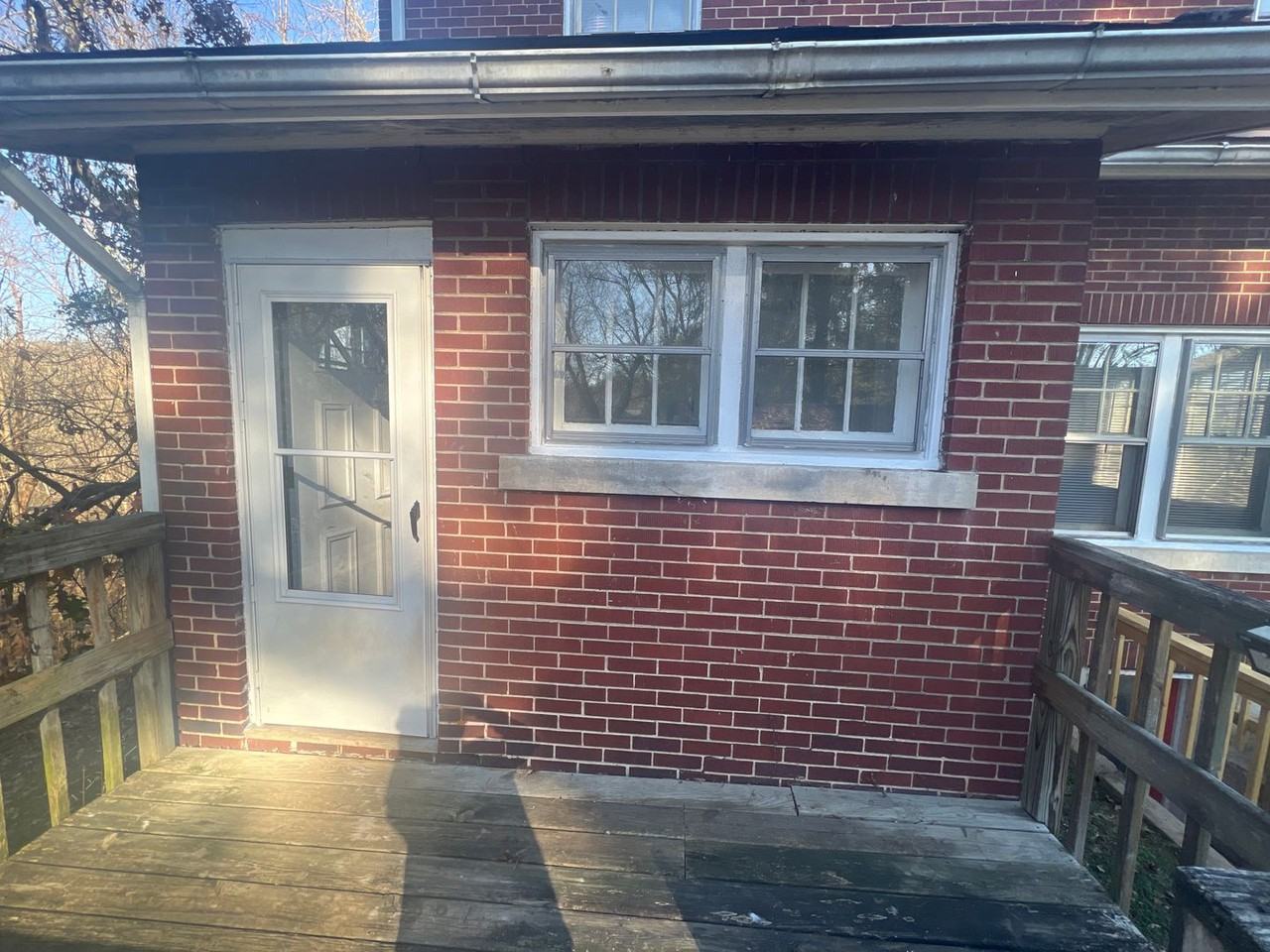 84 Colorado Ave - Photo 5 of 16