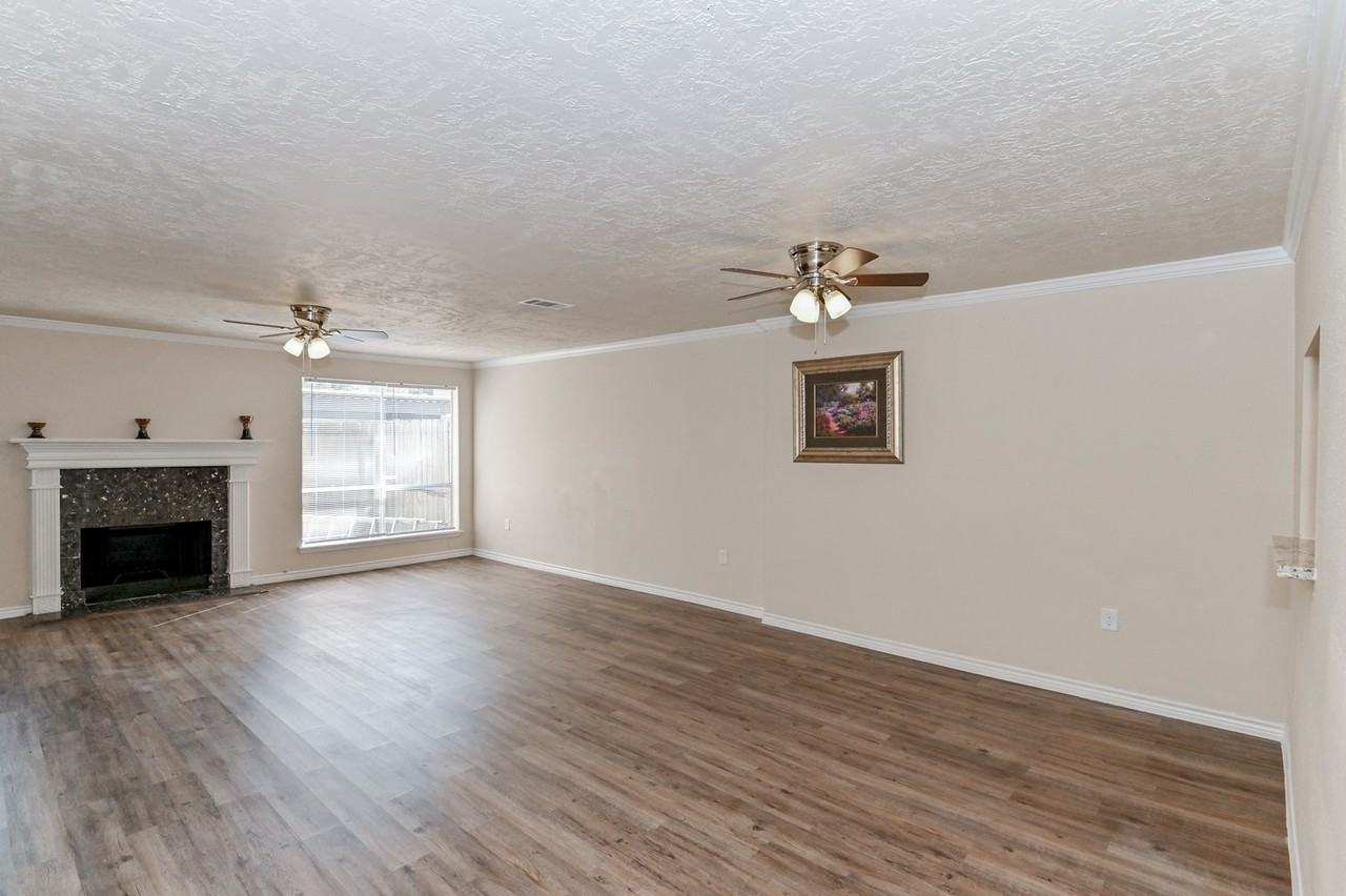 6428 Alisa Ln - Photo 7 of 31