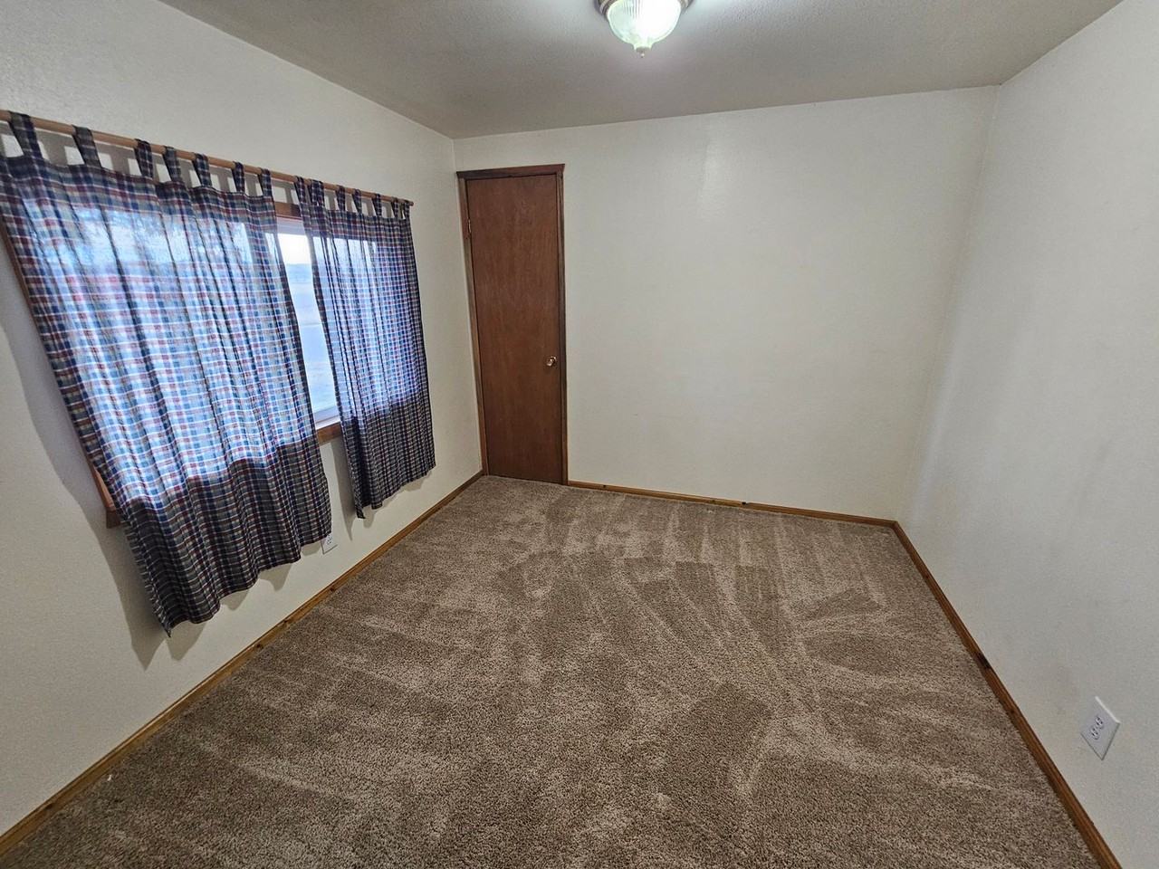 1608 25th St #1608 - Photo 5 of 10