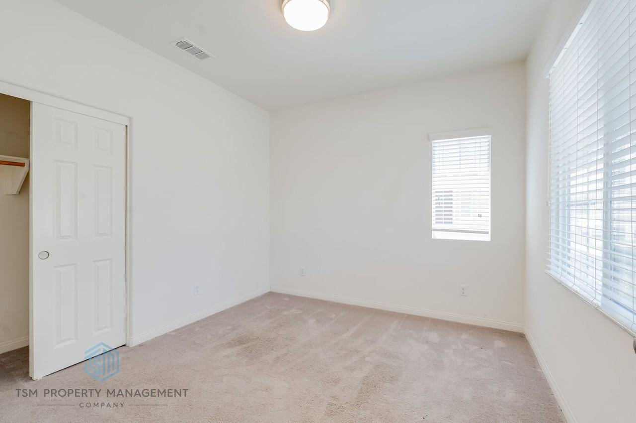 8723 Celebration St - Photo 7 of 24