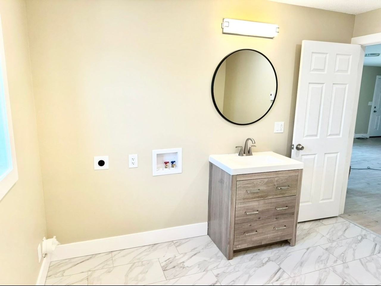 21 Camp St - Photo 4 of 9