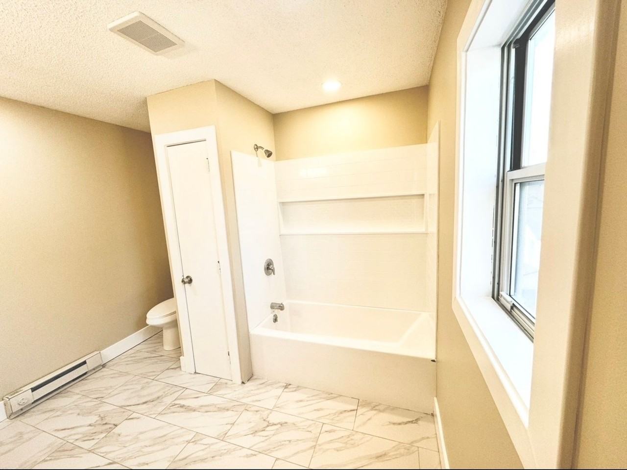 21 Camp St - Photo 5 of 9