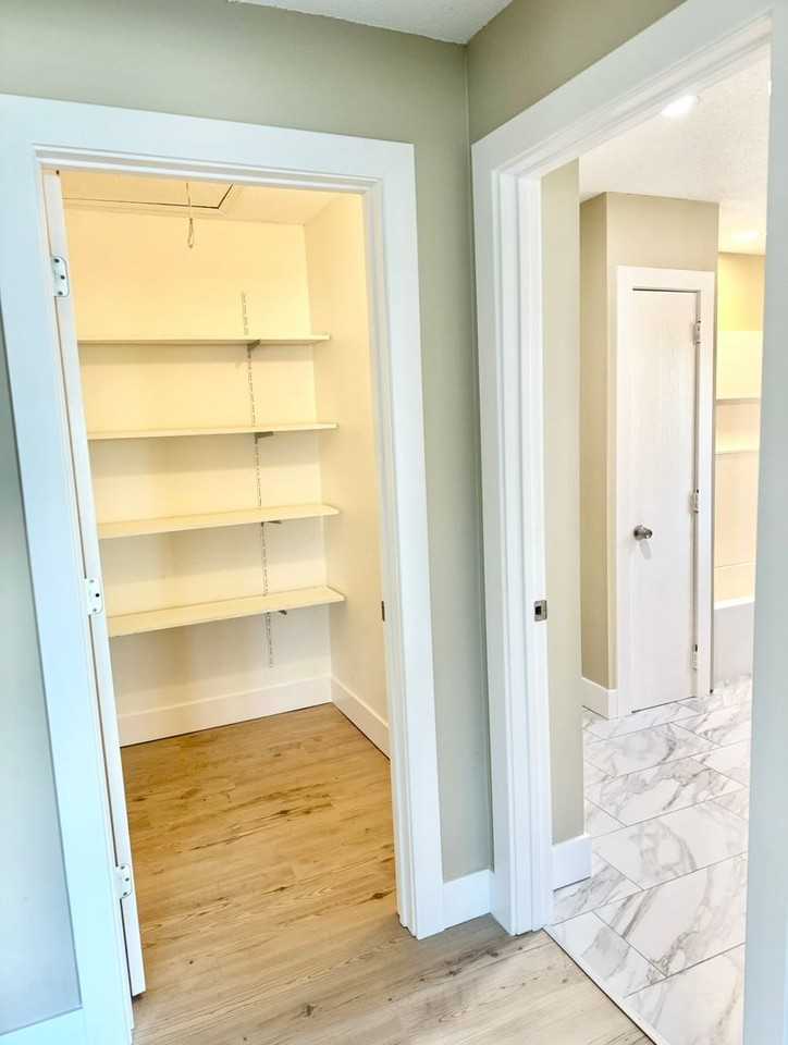 21 Camp St - Photo 6 of 9