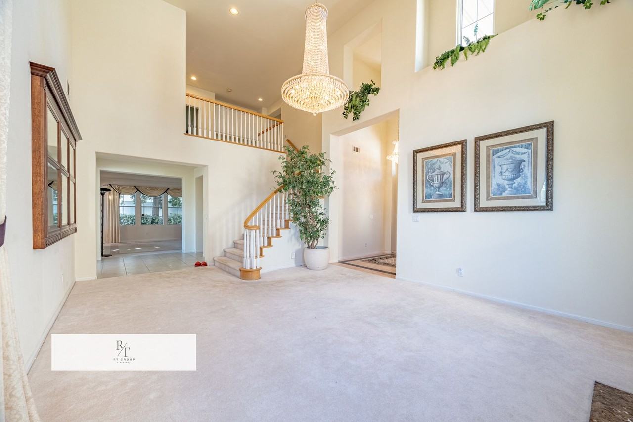 2628 Carlton Pl - Photo 5 of 42