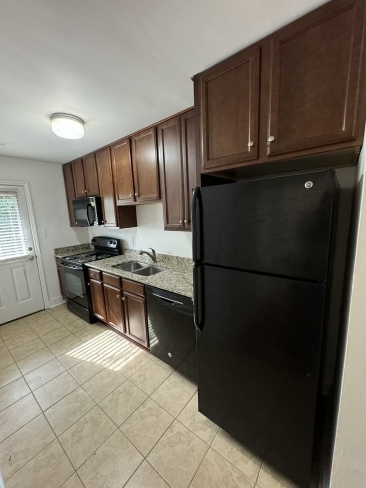 10 Montgomery Street - Photo 2 of 13