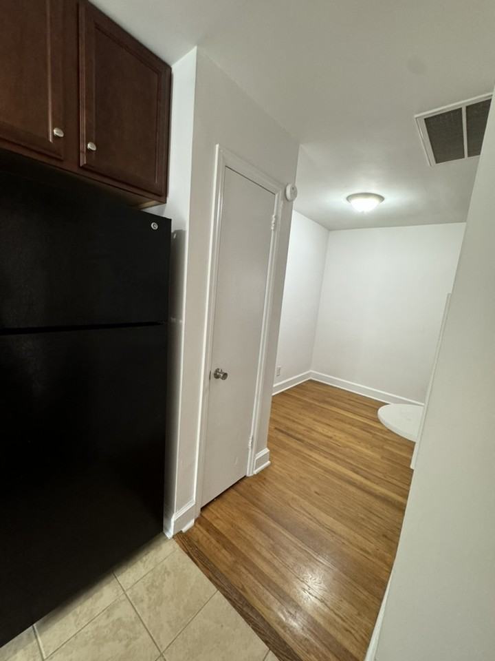 10 Montgomery Street - Photo 7 of 13