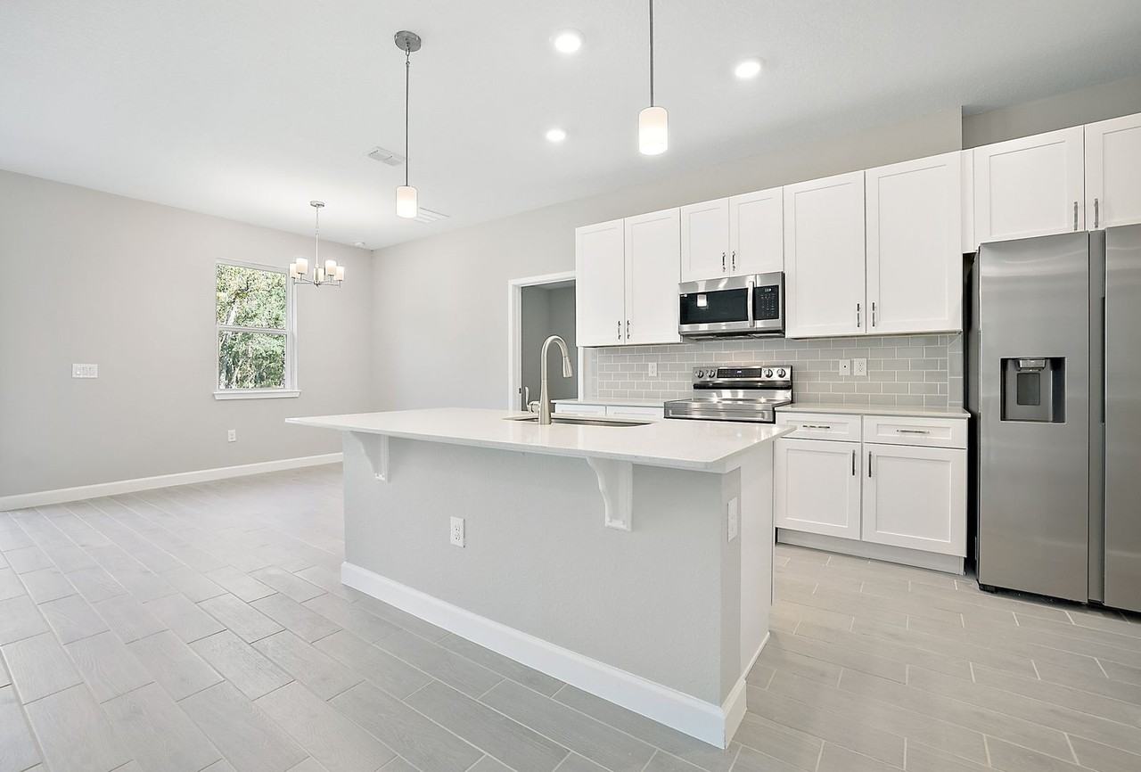 5454 Rhapsody Ave - Photo 4 of 12