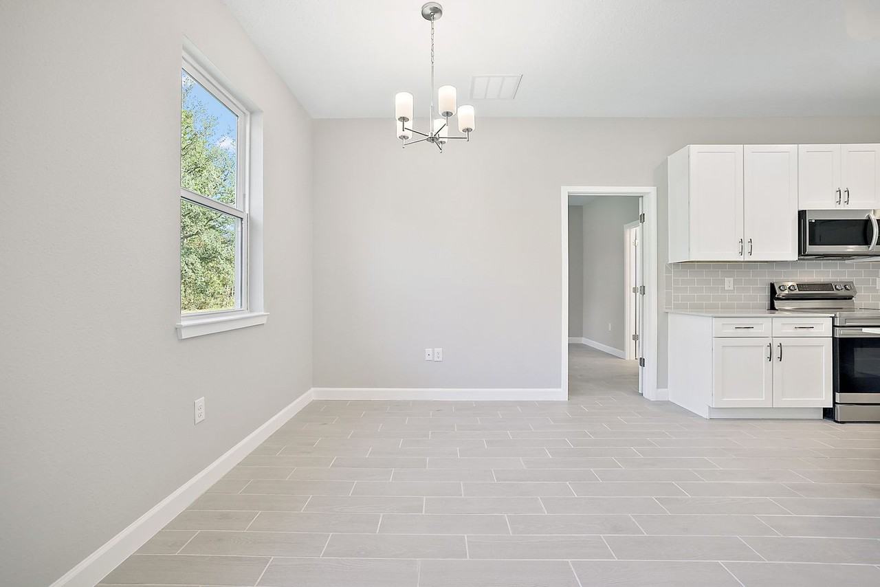 5454 Rhapsody Ave - Photo 7 of 12