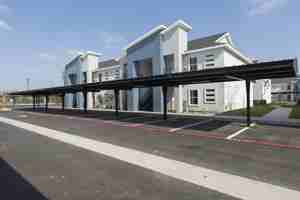 featured image of 815 N 15th Pl