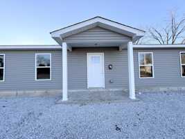 featured image of 136 Fleenor Rd