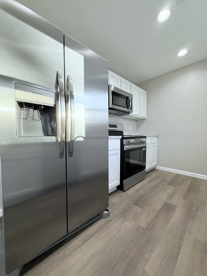 146 Fleenor Road - Photo 4 of 16