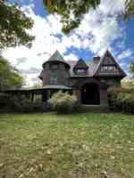 featured image of 241 Clinton St