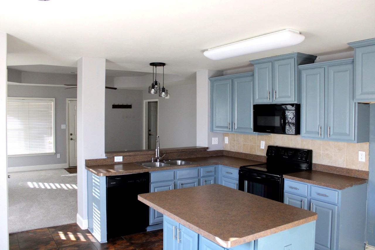 176 Fields Pond Dr #1 - Photo 5 of 10