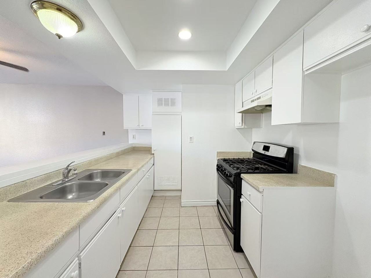 322 West Avenue 38 - Photo 2 of 3