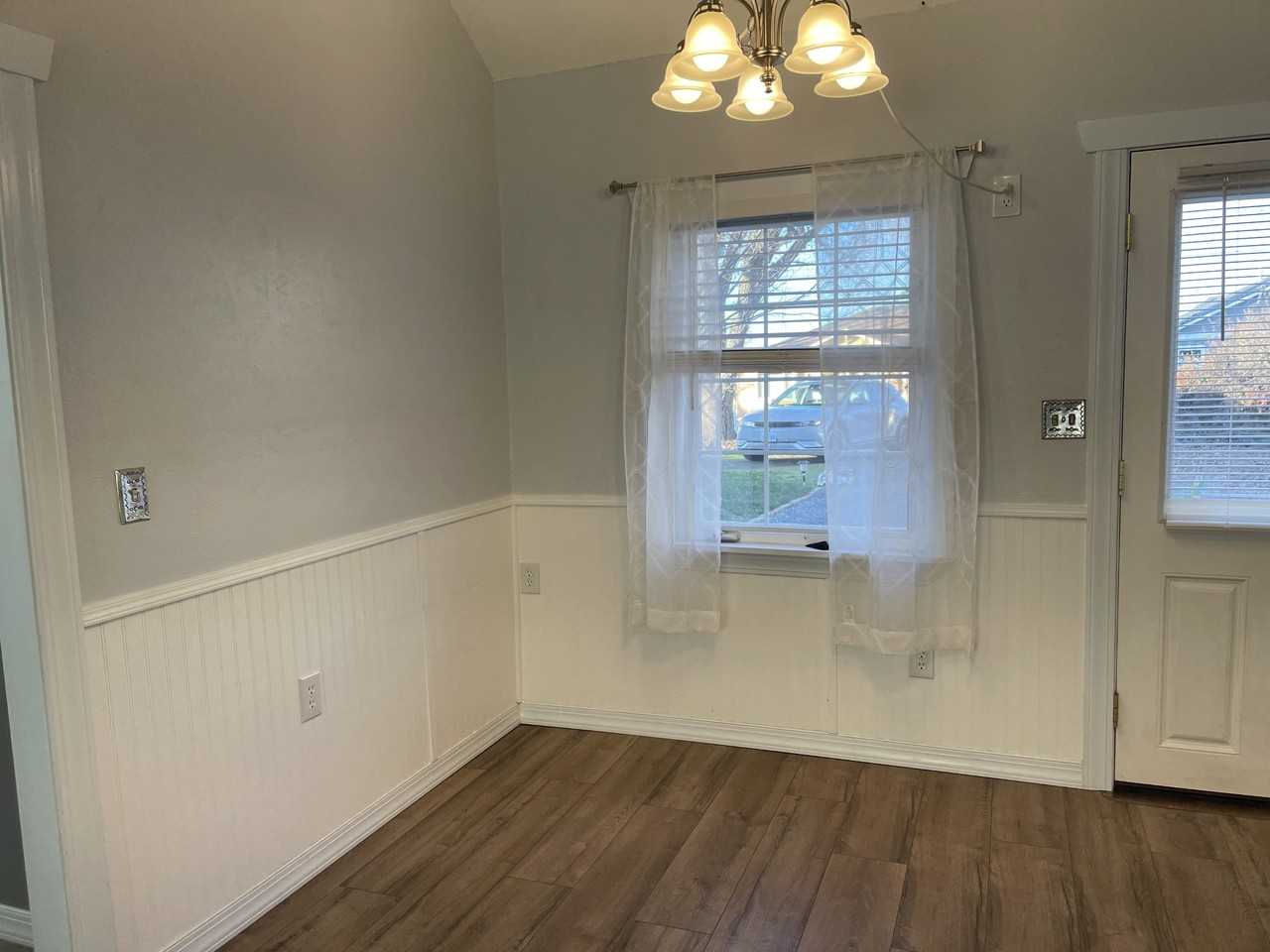 106 Suncrest Road - Photo 3 of 21