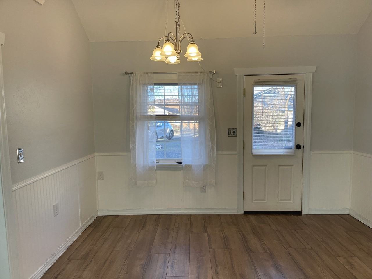 106 Suncrest Road - Photo 4 of 21