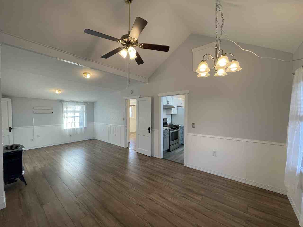 106 Suncrest Road - Photo 5 of 21