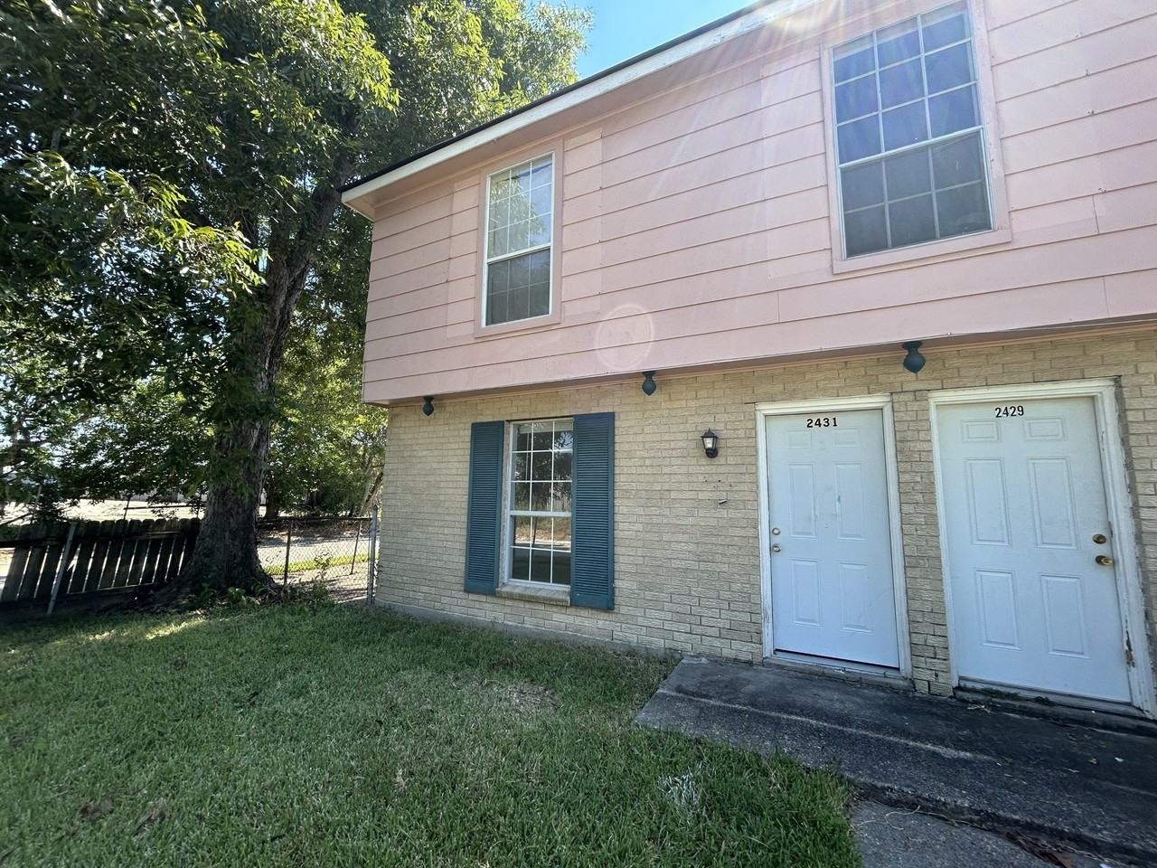 2431 Octavia Drive - Photo 7 of 10