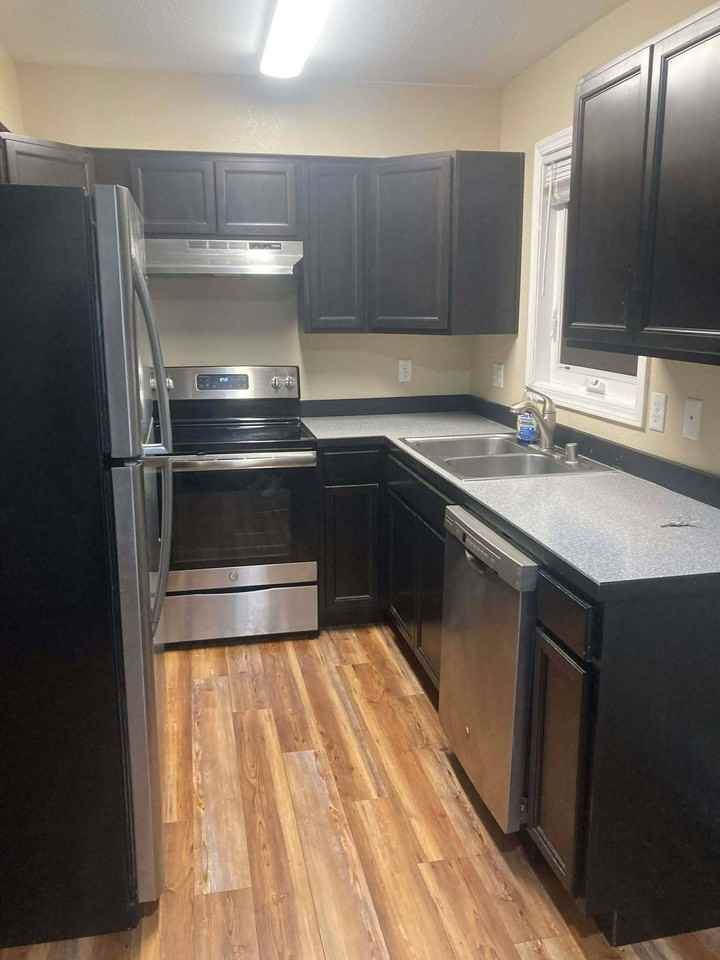 4216-4218 San Roberto Avenue - Photo 3 of 5