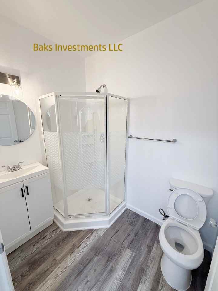 3611 E. 60th Place - Photo 5 of 13