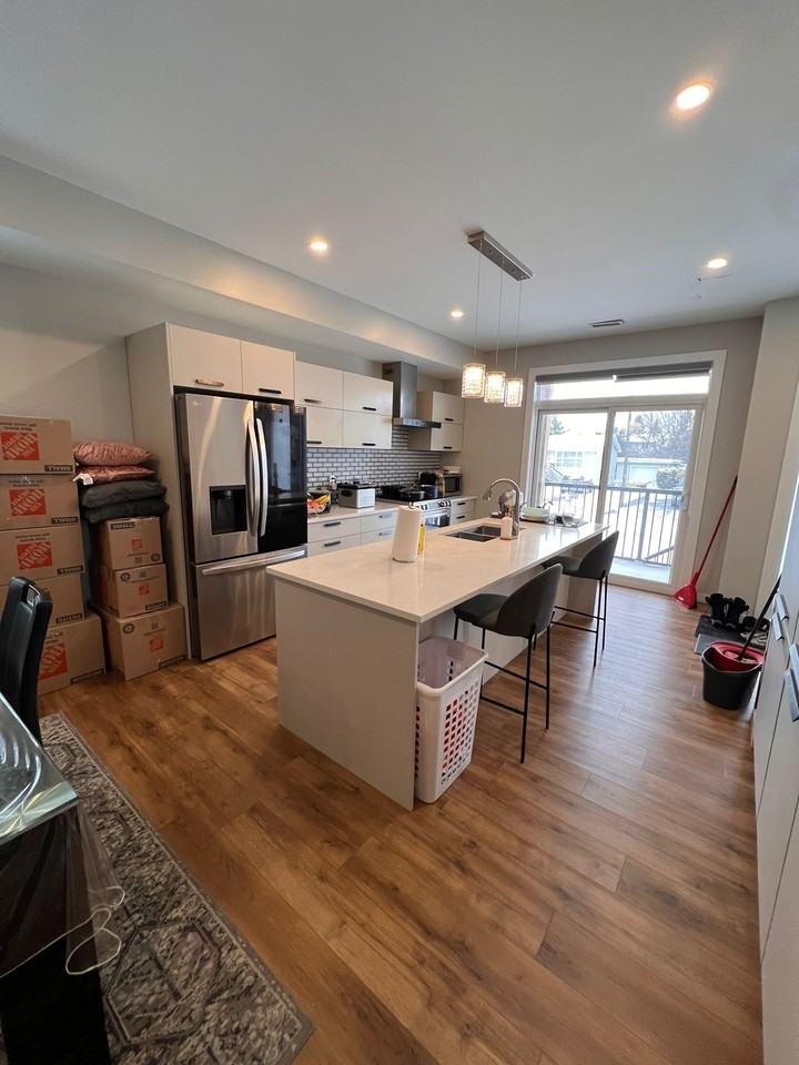 1371 Maxime St #A - Photo 7 of 10