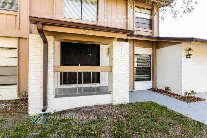 10710 Wingate Dr - Photo 2 of 16