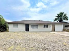 featured image of 2039 E Osborn Rd