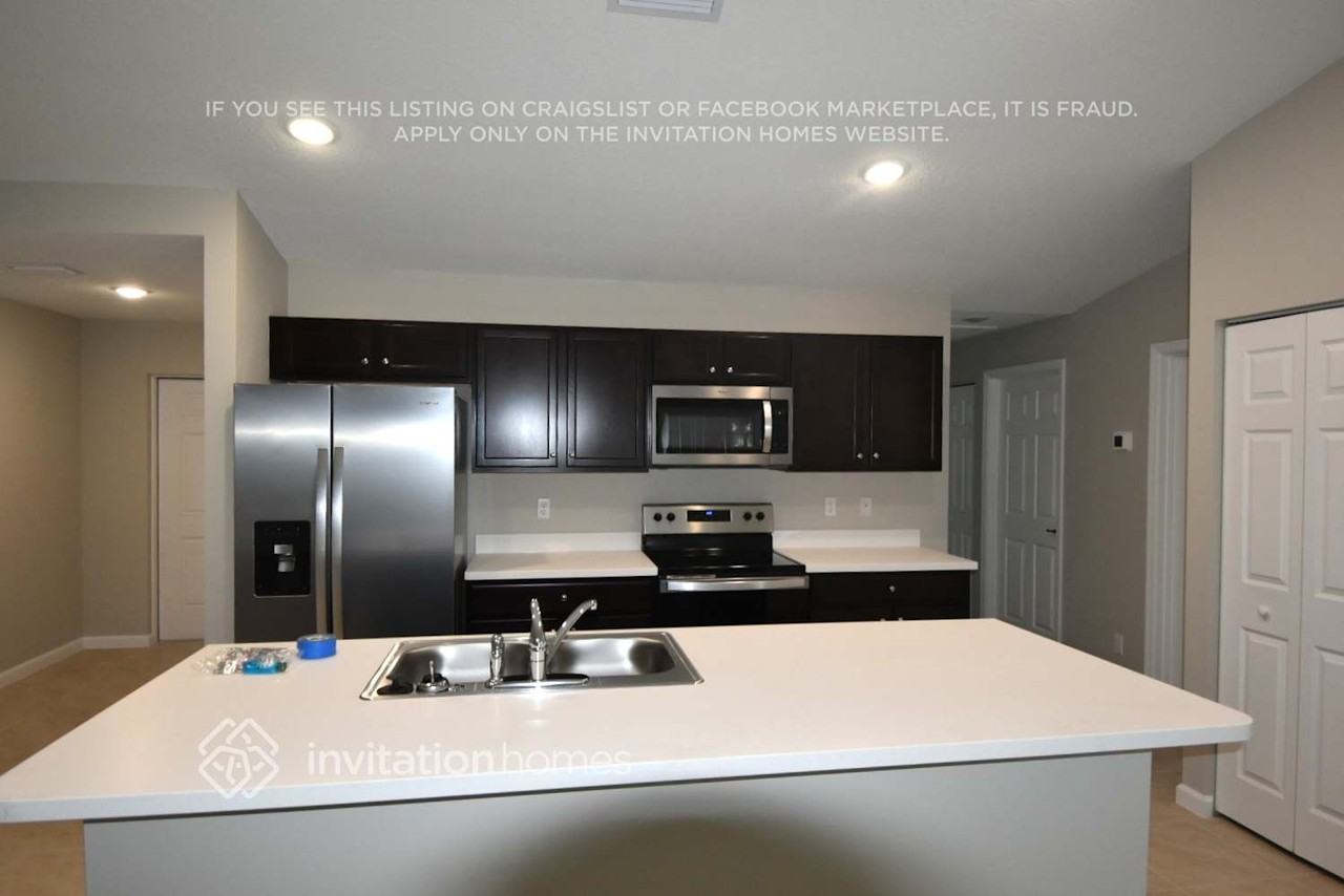 1814 Se Genaro Ter - Photo 3 of 16