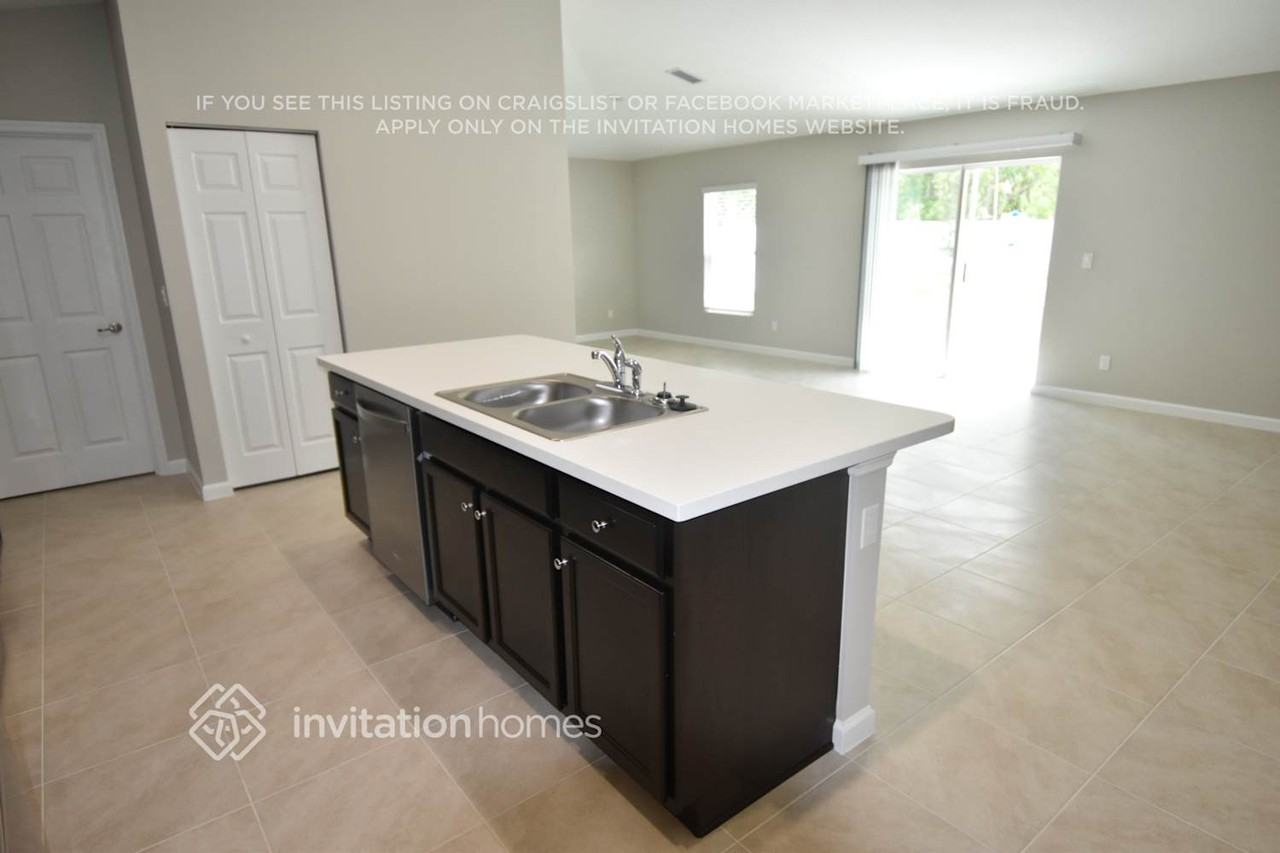 1814 Se Genaro Ter - Photo 4 of 16