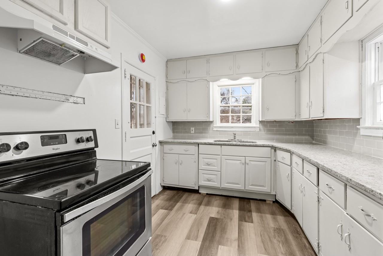 1520 41st Street Ensley #1 - Photo 7 of 10