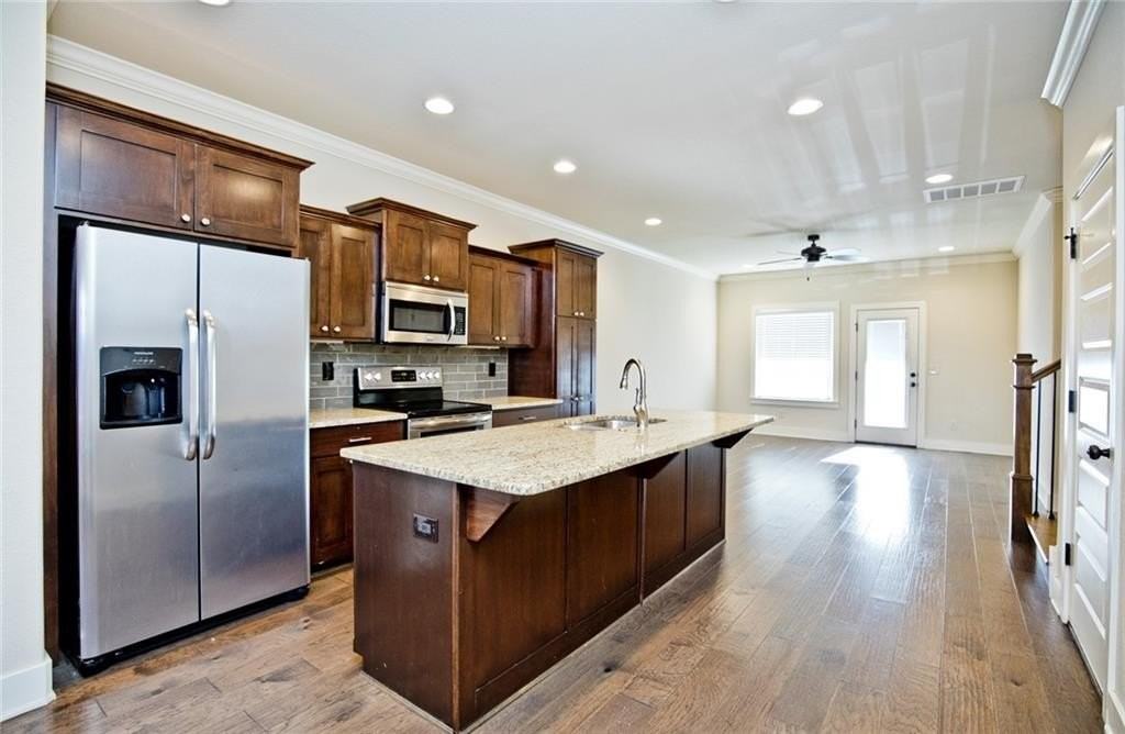 3115 Sw Hillstone Ave - Photo 7 of 13