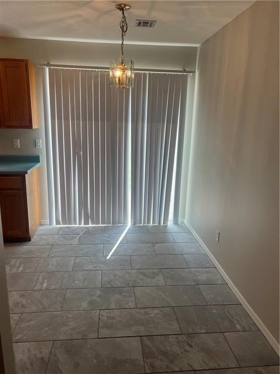 803 E 1st St - Photo 6 of 10