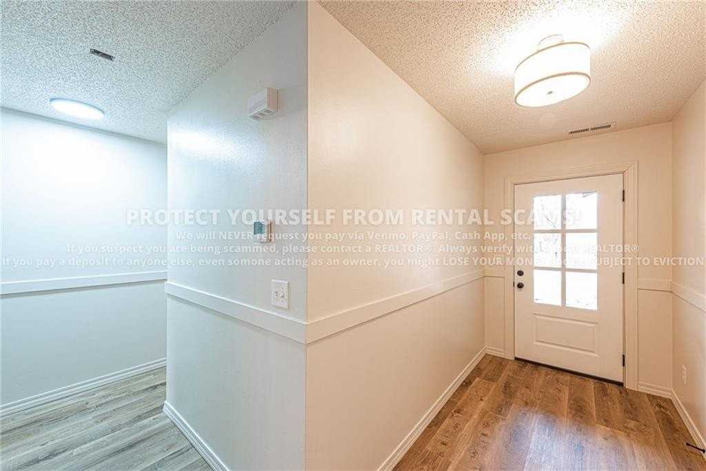 3169 W Mica St - Photo 4 of 18