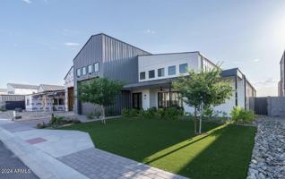 featured image of 8504 S 10th Ln Unit 4 #4