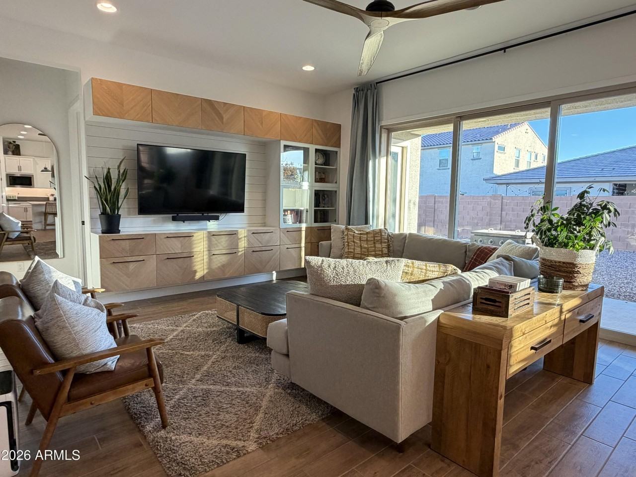 10849 E Thunderbolt Ave - Photo 2 of 48