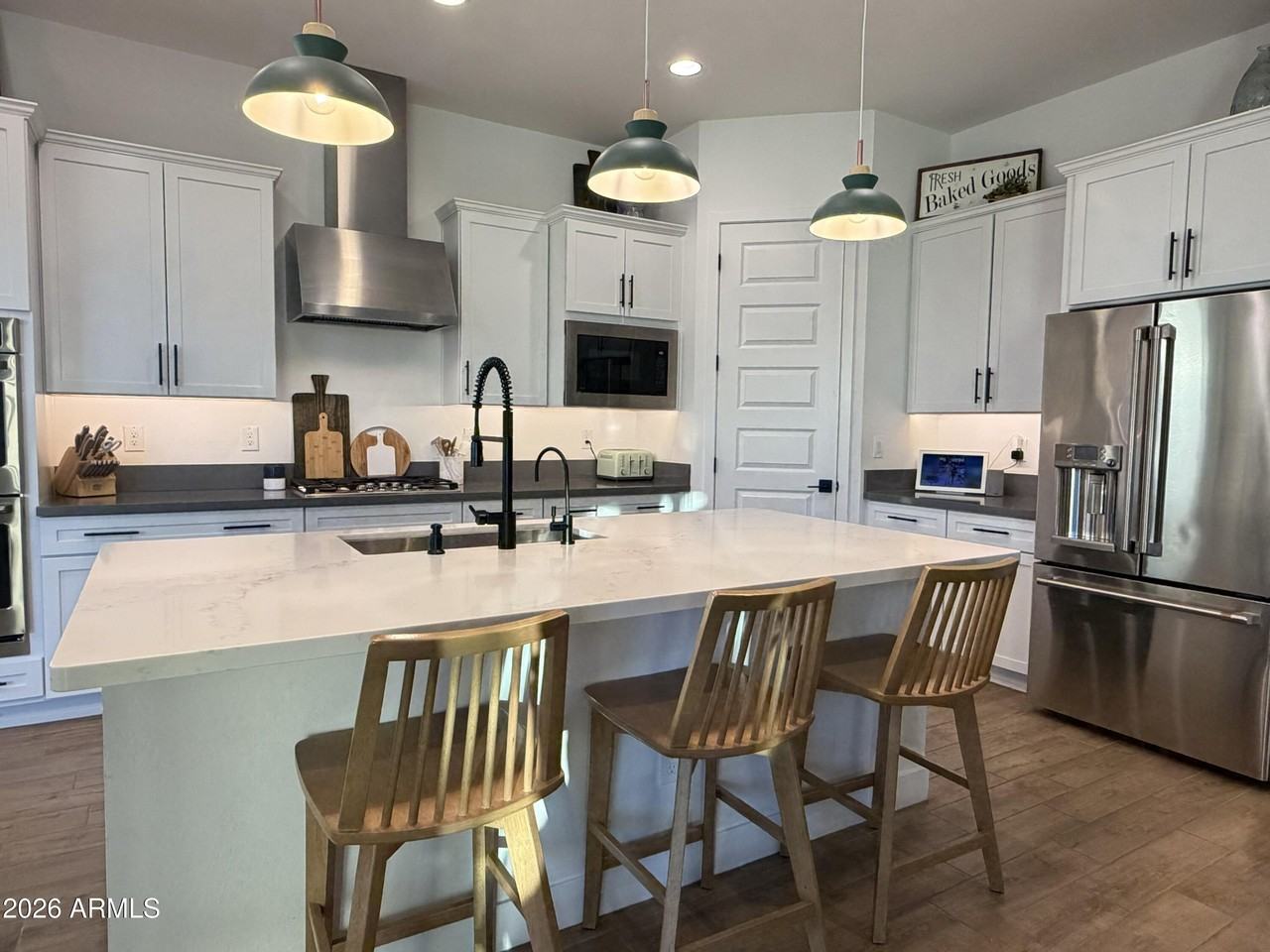 10849 E Thunderbolt Ave - Photo 4 of 48