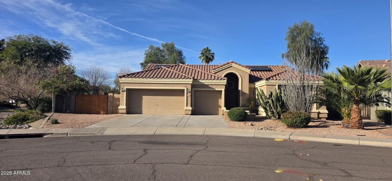 21506 N 73rd Ave - Photo 2 of 50